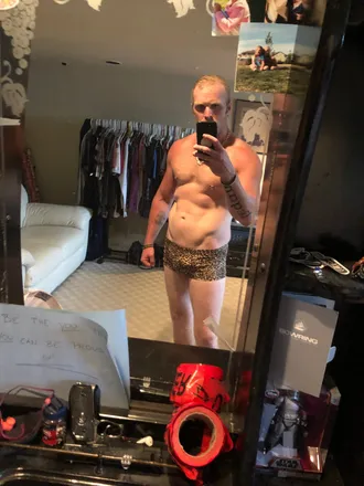 OnlyFans account  hungsunghero02 header 2