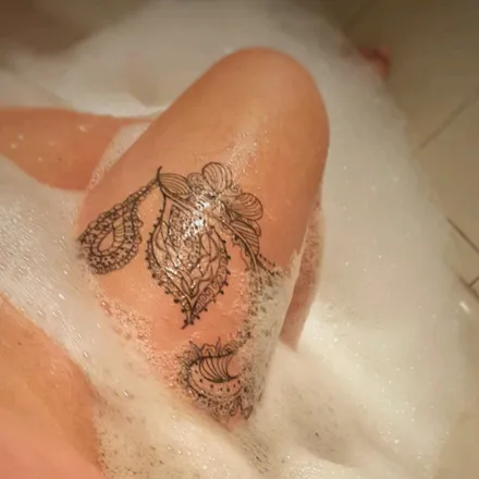 OnlyFans cuenta only_kira header 2