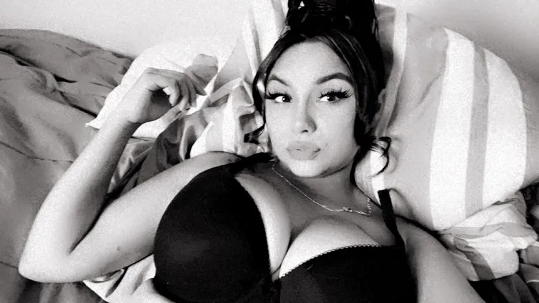 OnlyFans cuenta lilomami27 header 2