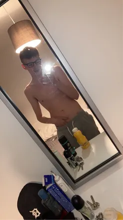 OnlyFans cuenta u352687861 header 2