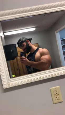 OnlyFans cuenta tommysalami_69 header 2