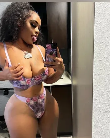 OnlyFans cuenta nyelli avatar 1