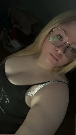 OnlyFans cuenta twistedblondie77 header 2