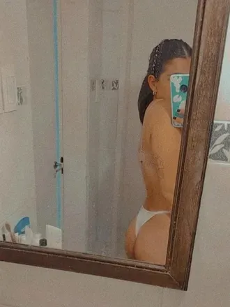 OnlyFans cuenta momo_momoo header 2