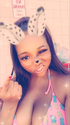 OnlyFans cuenta mrs.trigga header 2