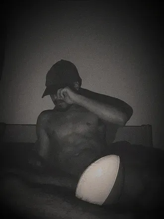 OnlyFans account  le_axt avatar 1