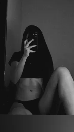 OnlyFans account  valengoms avatar 1