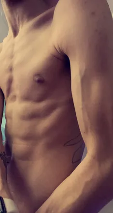 OnlyFans cuenta u107194208 header 2