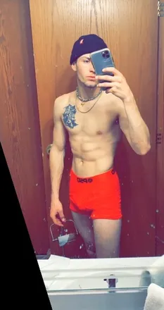 OnlyFans cuenta c-rayy header 2
