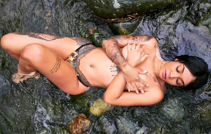 OnlyFans cuenta ivywoods header 2