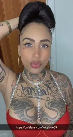 OnlyFans cuenta juicylove69 header 2