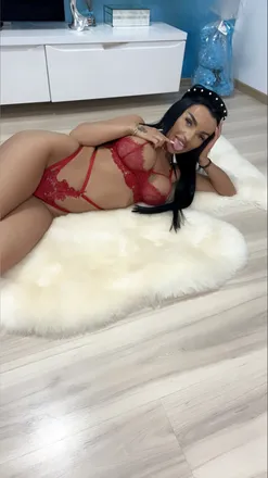 OnlyFans cuenta thegirllll header 2