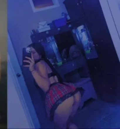 OnlyFans account  tessaaguirre header 2