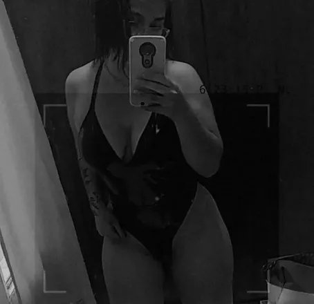 OnlyFans cuenta allweneedlove header 2