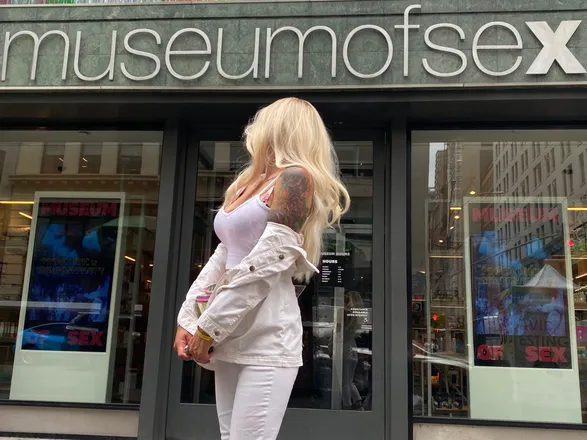 OnlyFans cuenta kikibeeworldfreepage header 2