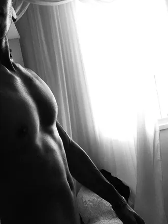 OnlyFans cuenta erick_vanhallen header 2