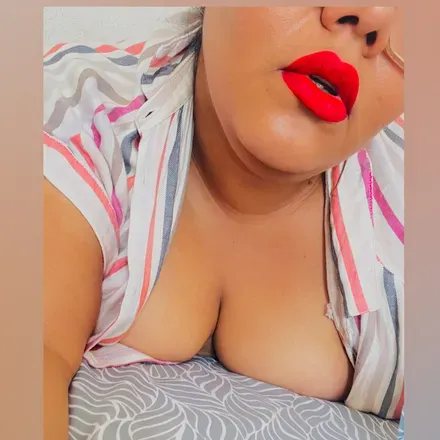 OnlyFans cuenta tucurvy avatar 1