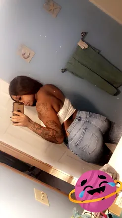 OnlyFans cuenta tamaradevine header 2