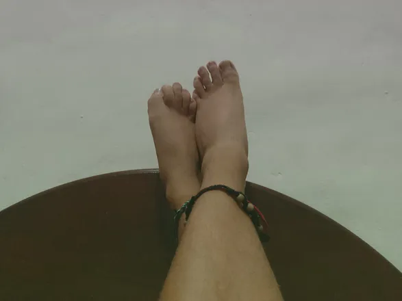 OnlyFans cuenta piesdefuego1 header 2