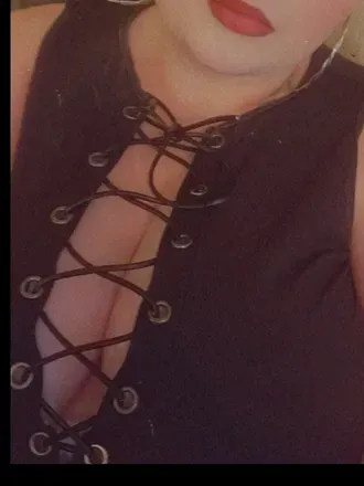 OnlyFans cuenta witch_bitch18 avatar 1
