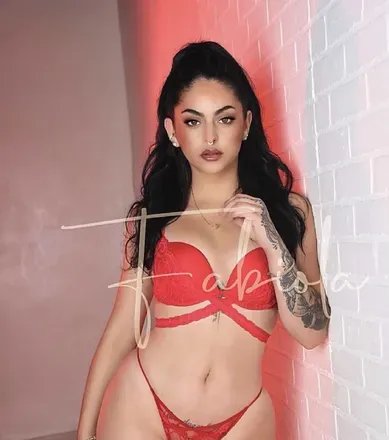 OnlyFans account  karenbrochupicard avatar 1