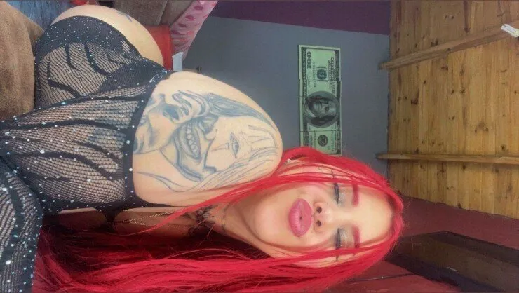 OnlyFans cuenta meganfuxx header 2