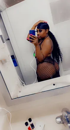 OnlyFans cuenta nookie1996 header 2