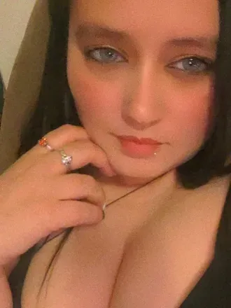 OnlyFans cuenta angeleyes0607 header 2