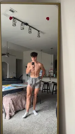 OnlyFans cuenta poppaj1 avatar 1