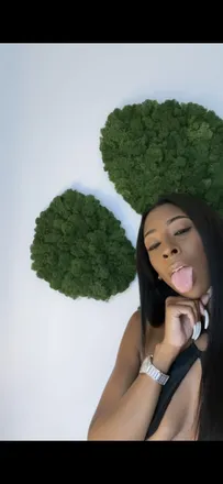 OnlyFans cuenta thegirllynn header 2