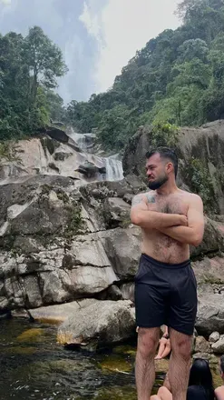 OnlyFans account  beardleal avatar 1