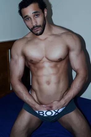 OnlyFans account  builtbody avatar 1