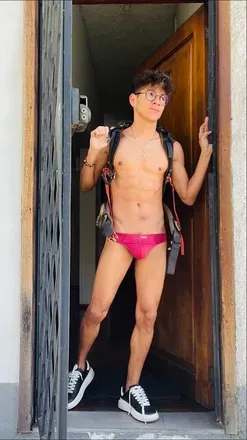 OnlyFans account  alejo_bulg2408 avatar 1