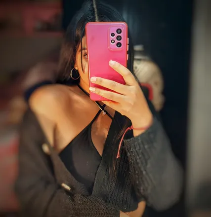 OnlyFans account  littlebrunettegrirl avatar 1