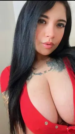 OnlyFans account  brattypeachx avatar 1