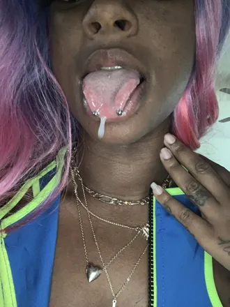 OnlyFans cuenta yoomelaninbgodess header 2