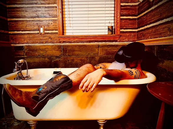 OnlyFans cuenta rebelhearted_cowboy header 2