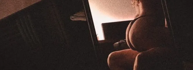 OnlyFans cuenta lilblxndie header 2