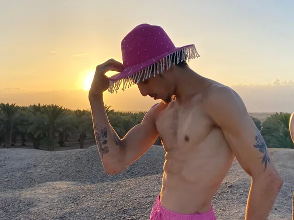 OnlyFans cuenta acrobatixxx header 2
