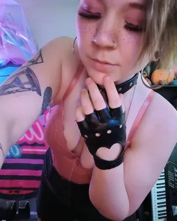 OnlyFans account  ariadenoirefree avatar 1