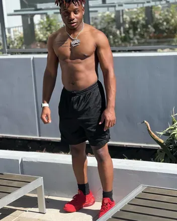 OnlyFans cuenta kingmanzy19 avatar 1