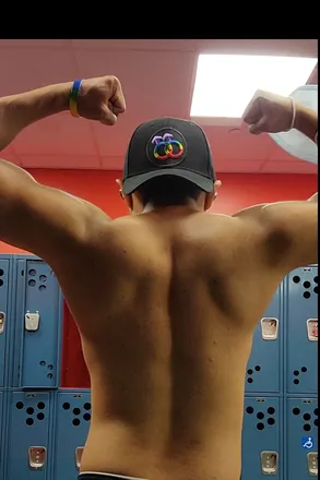 OnlyFans cuenta alexish96 header 2