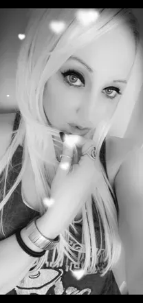 OnlyFans cuenta iyannakarenina avatar 1