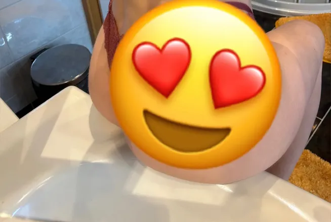 OnlyFans cuenta charlot.teee header 2