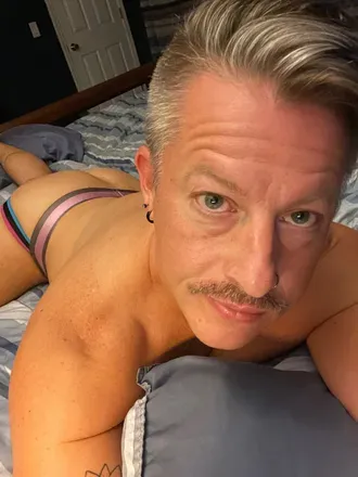 OnlyFans cuenta daddytrav80 header 2