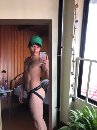 OnlyFans cuenta milky.cyrus header 2