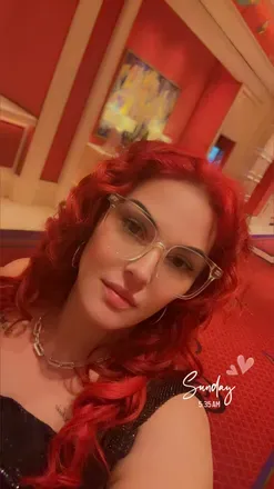 OnlyFans cuenta karmkiss avatar 1