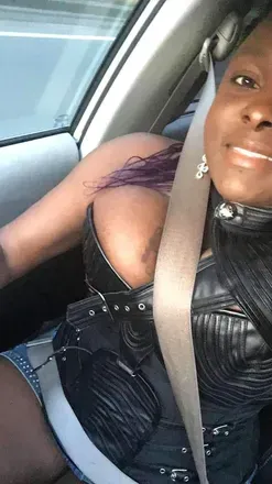 OnlyFans cuenta mistresszoetee avatar 1