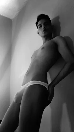 OnlyFans cuenta gray-baird header 2