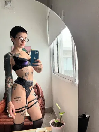 OnlyFans cuenta redlolaa avatar 1
